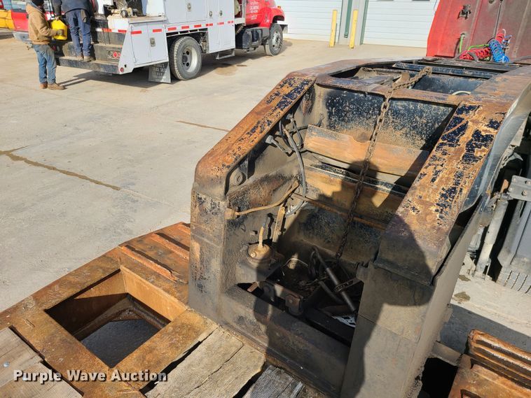 image for item JW9839 1987 Trail King HG  lowboy equipment trailer