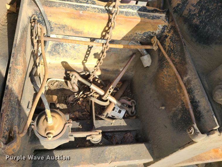 image for item JW9839 1987 Trail King HG  lowboy equipment trailer