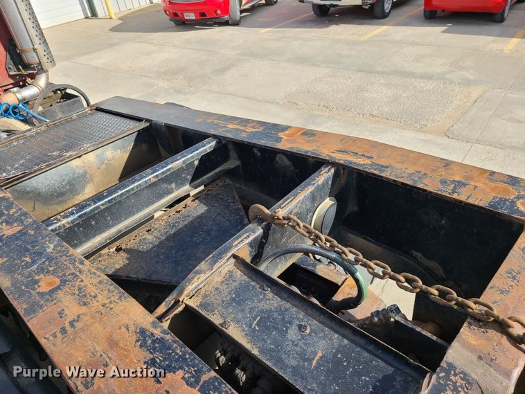 image for item JW9839 1987 Trail King HG  lowboy equipment trailer