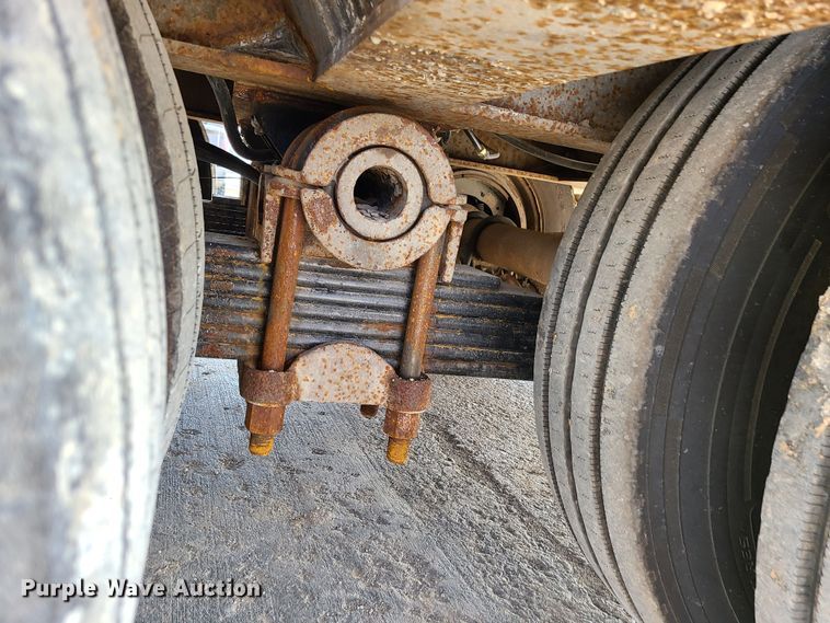 image for item JW9839 1987 Trail King HG  lowboy equipment trailer