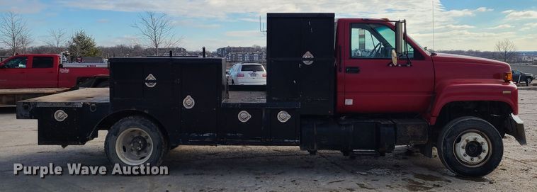 image for item JW9840 1995 GMC C6500  utility / service truck