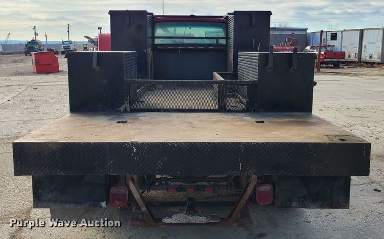 image for item JW9840 1995 GMC C6500  utility / service truck