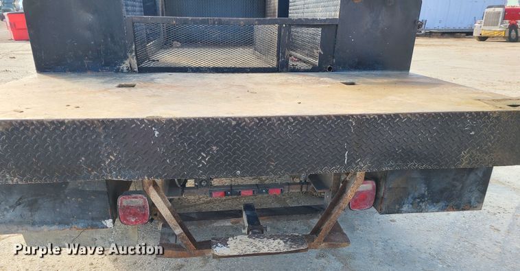 image for item JW9840 1995 GMC C6500  utility / service truck