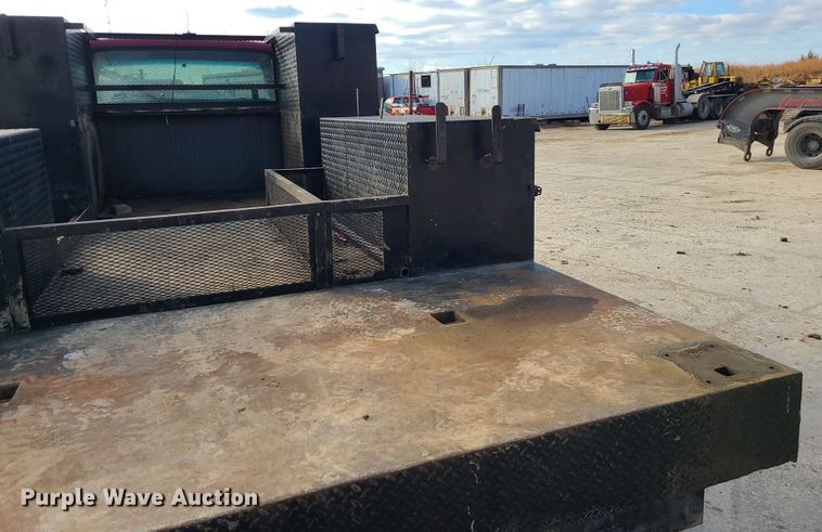 image for item JW9840 1995 GMC C6500  utility / service truck