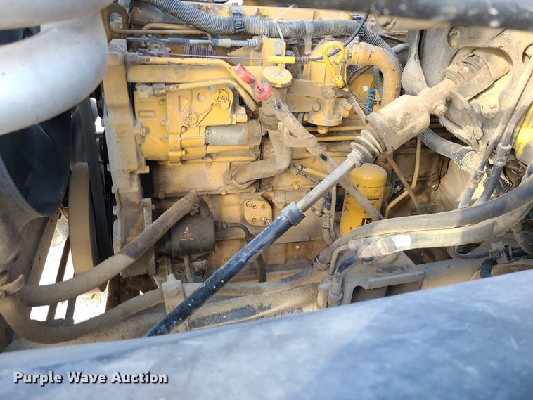 image for item JW9840 1995 GMC C6500  utility / service truck