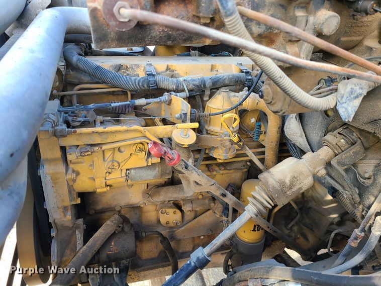 image for item JW9840 1995 GMC C6500  utility / service truck