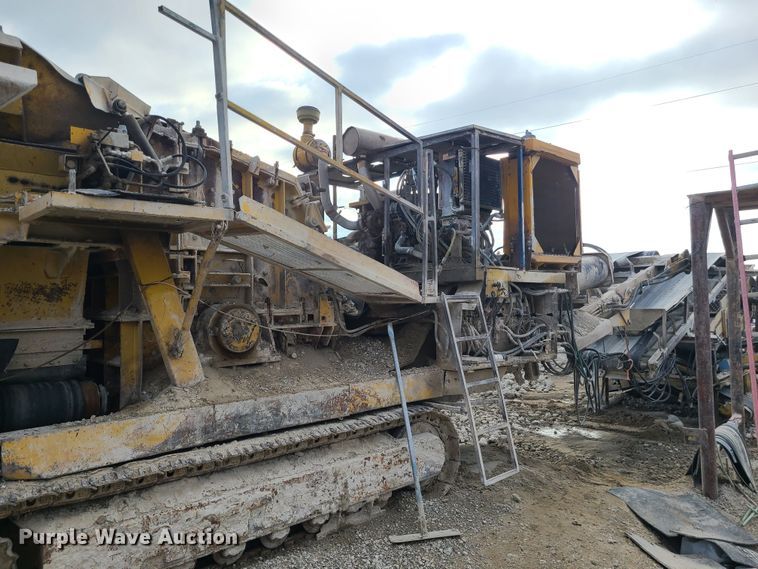 image for item JW9843 Hartl  crusher