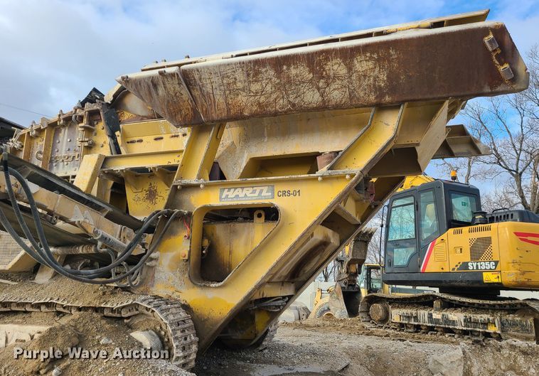 image for item JW9843 Hartl  crusher