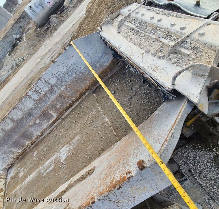 image for item JW9843 Hartl  crusher