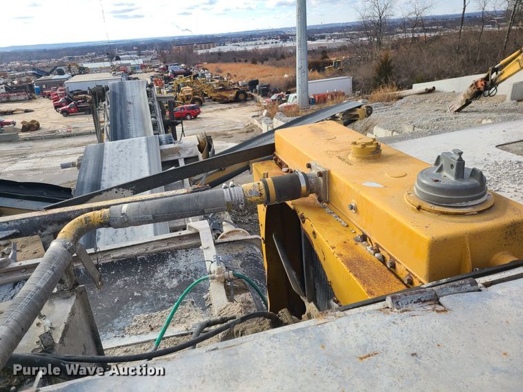 image for item JW9843 Hartl  crusher