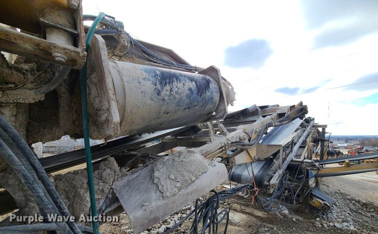 image for item JW9843 Hartl  crusher