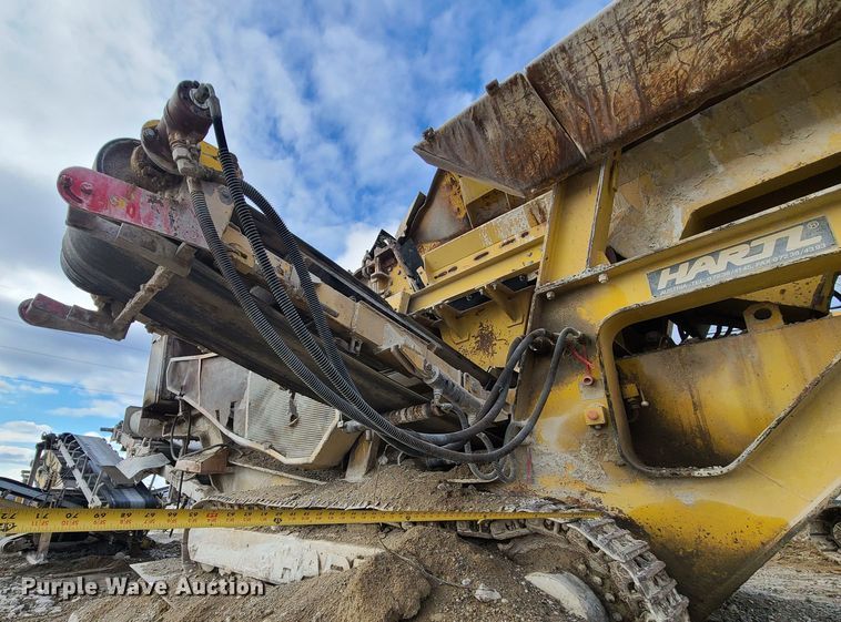 image for item JW9843 Hartl  crusher