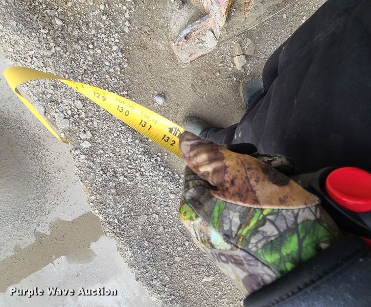 image for item JW9843 Hartl  crusher