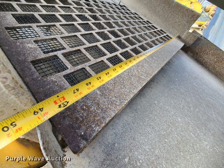 image for item JW9843 Hartl  crusher