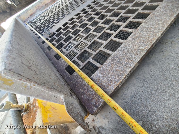 image for item JW9843 Hartl  crusher