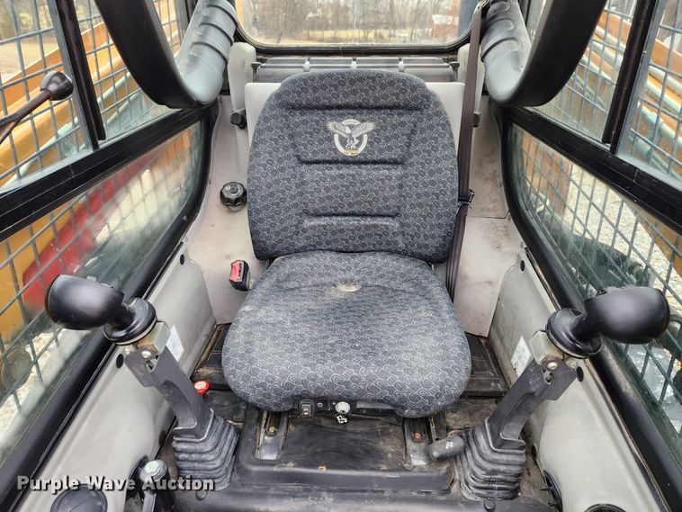 image for item KT9493 2019 Case TR270  tracked skid steer loader