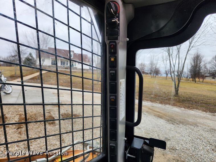 image for item KT9493 2019 Case TR270  tracked skid steer loader