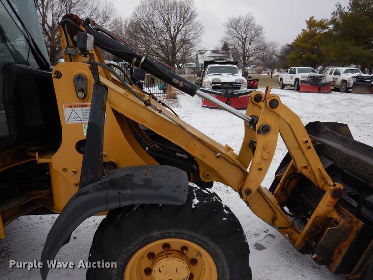 image for item KW9543 1999 Caterpillar 902  wheel loader