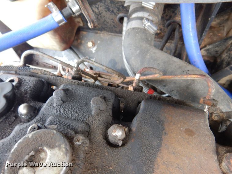 image for item KW9543 1999 Caterpillar 902  wheel loader