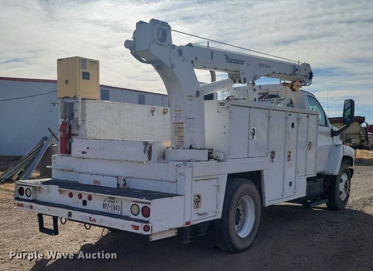 image for item LG9442 2008 Chevrolet C7500  utility / service truck