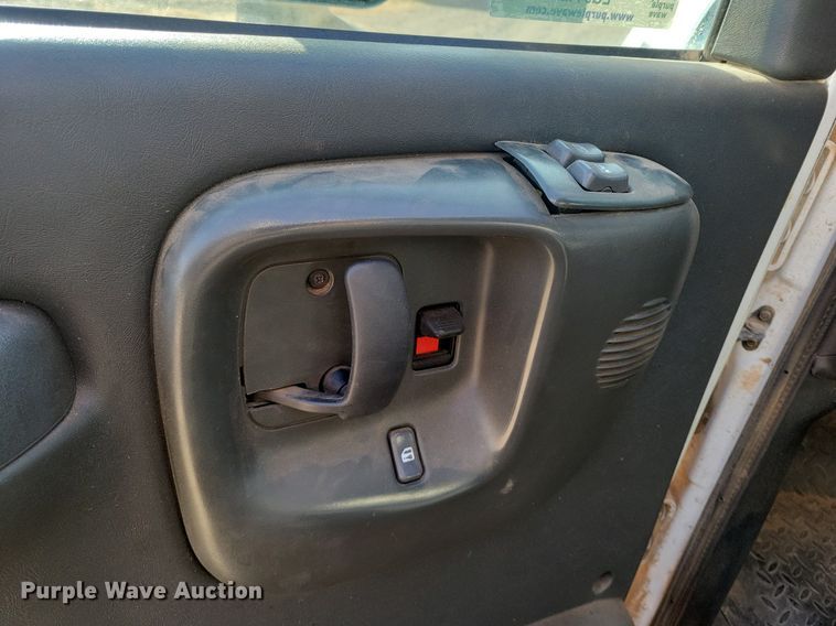 image for item LG9442 2008 Chevrolet C7500  utility / service truck