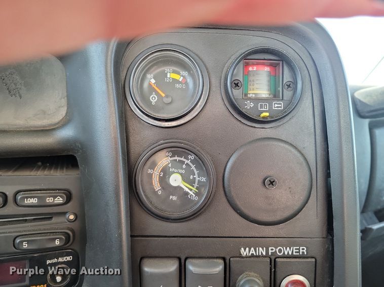 image for item LG9442 2008 Chevrolet C7500  utility / service truck