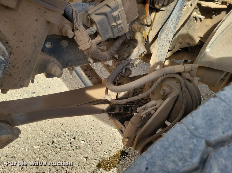 image for item LG9442 2008 Chevrolet C7500  utility / service truck