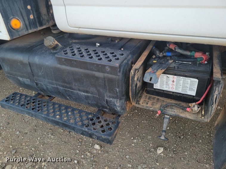 image for item LG9442 2008 Chevrolet C7500  utility / service truck