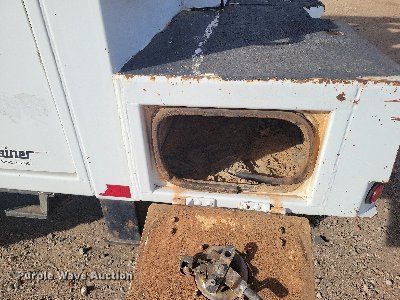 image for item LG9442 2008 Chevrolet C7500  utility / service truck