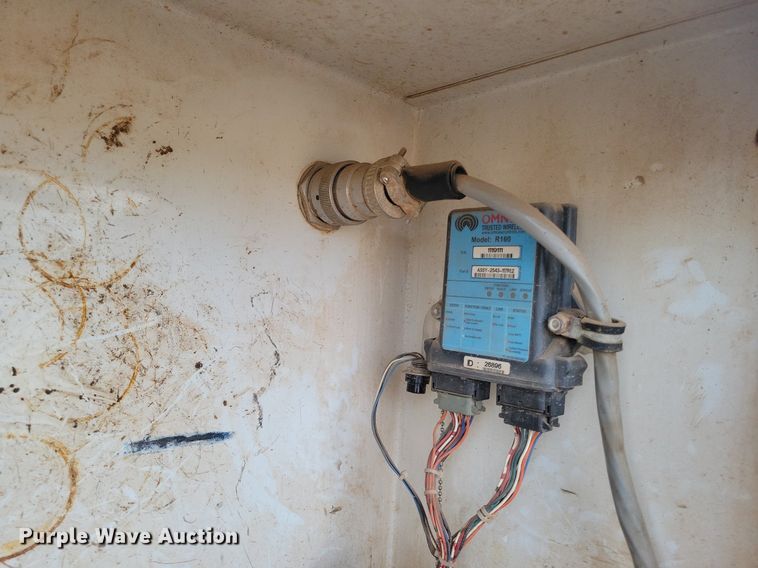 image for item LG9442 2008 Chevrolet C7500  utility / service truck