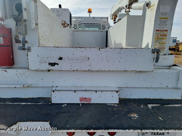 image for item LG9442 2008 Chevrolet C7500  utility / service truck