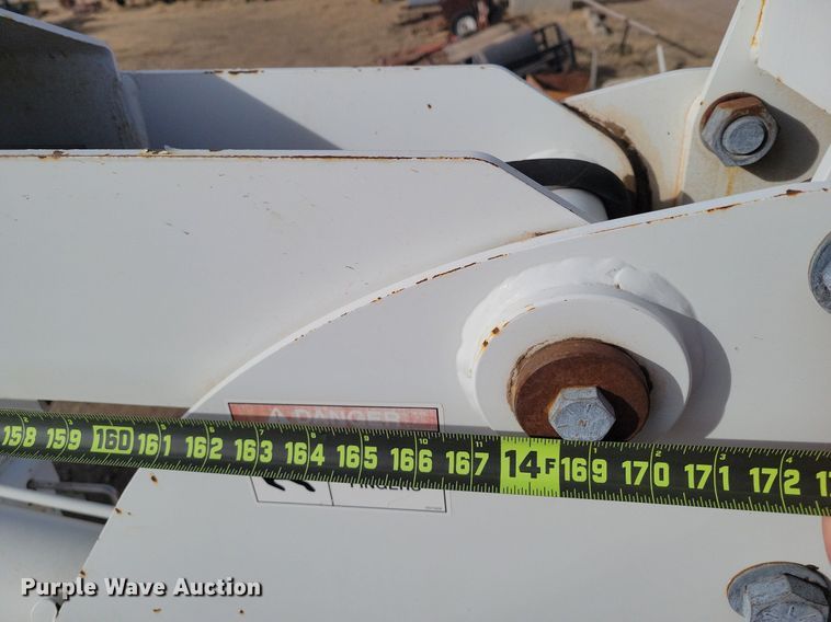 image for item LG9442 2008 Chevrolet C7500  utility / service truck