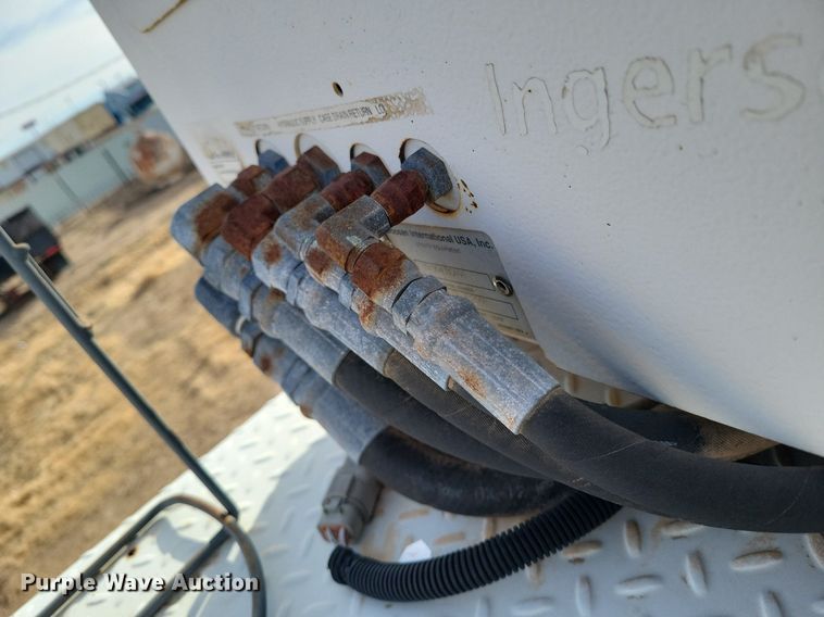 image for item LG9442 2008 Chevrolet C7500  utility / service truck