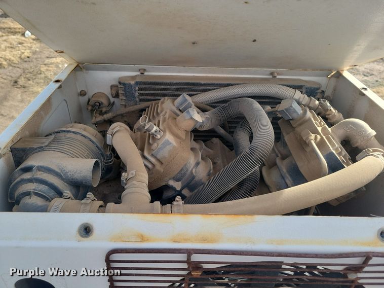 image for item LG9442 2008 Chevrolet C7500  utility / service truck