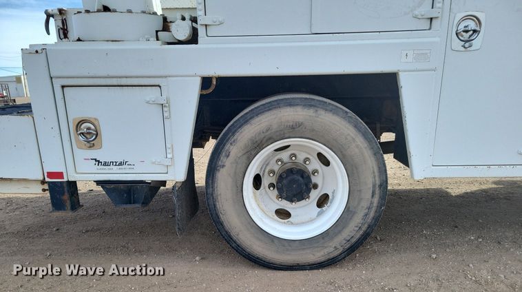 image for item LG9442 2008 Chevrolet C7500  utility / service truck