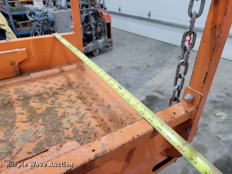 image for item LY9912 JLG 1932RS  scissor lift