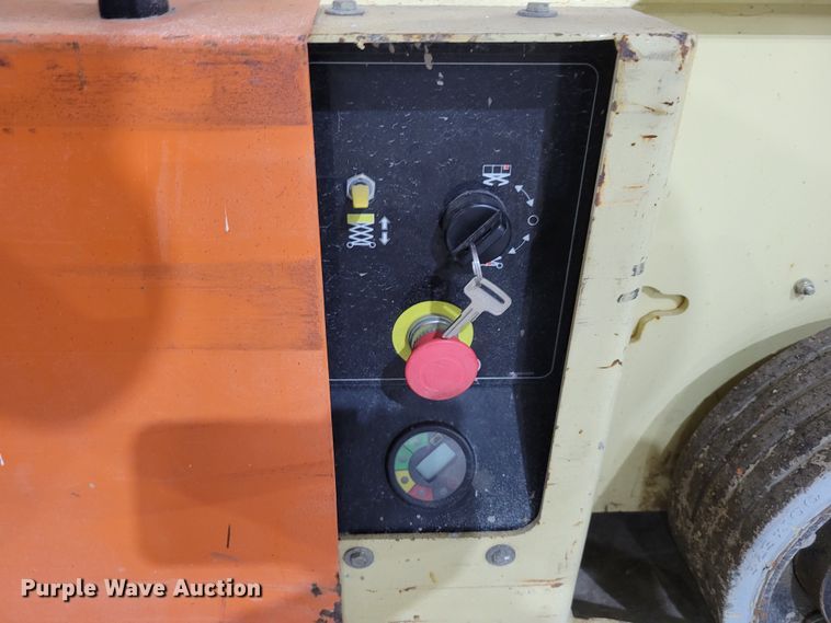 image for item LY9912 JLG 1932RS  scissor lift