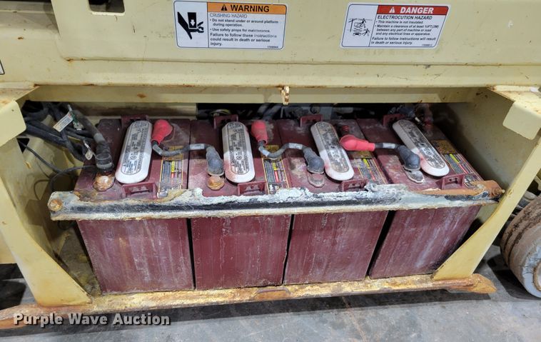 image for item LY9912 JLG 1932RS  scissor lift