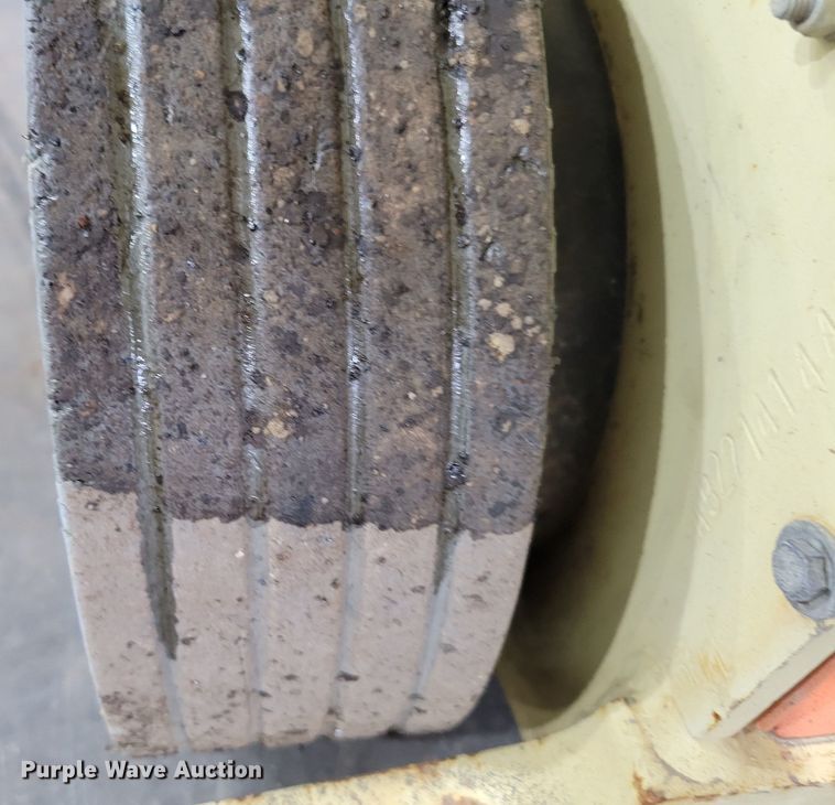 image for item LY9912 JLG 1932RS  scissor lift