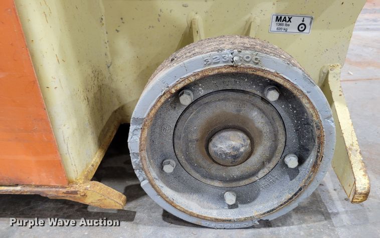 image for item LY9912 JLG 1932RS  scissor lift