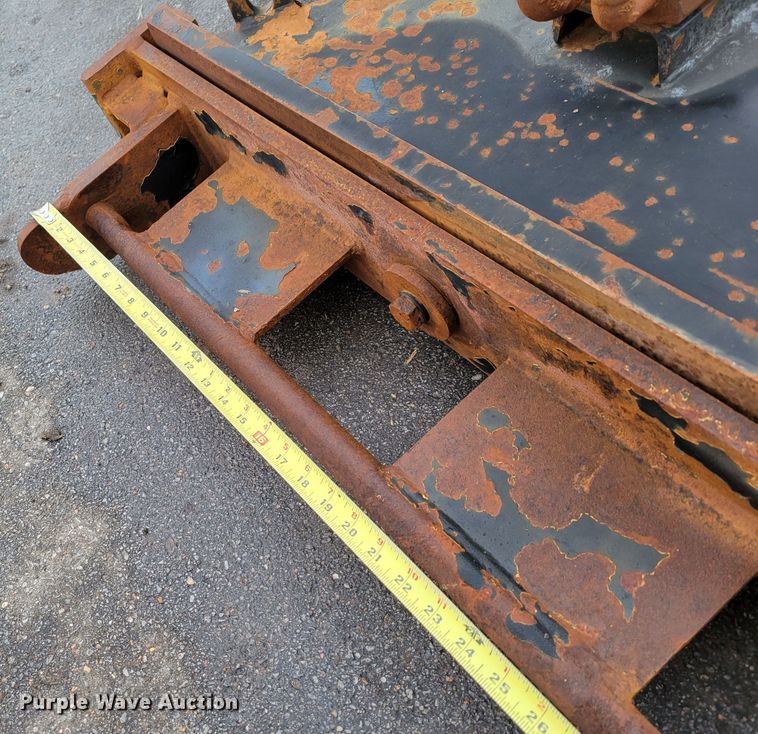 image for item LY9932 2006 Wausau HSP4210H  snow plow