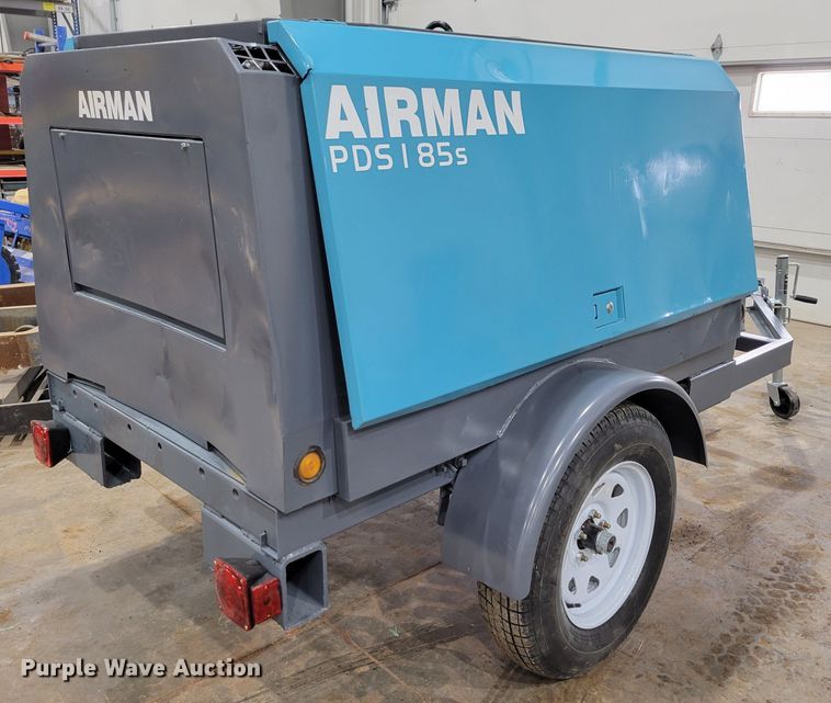image for item LY9936 2011 Airman PDS185S  air compressor