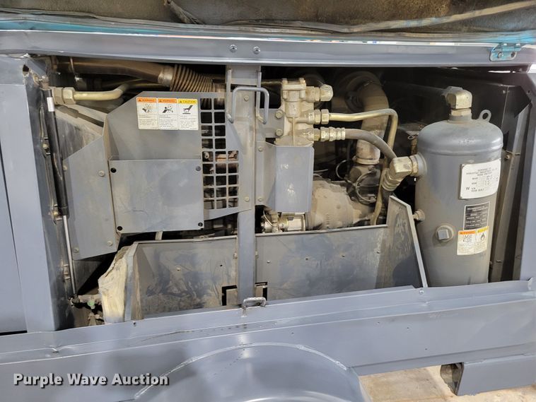 image for item LY9936 2011 Airman PDS185S  air compressor