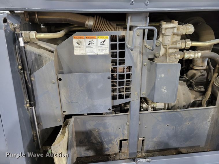 image for item LY9936 2011 Airman PDS185S  air compressor