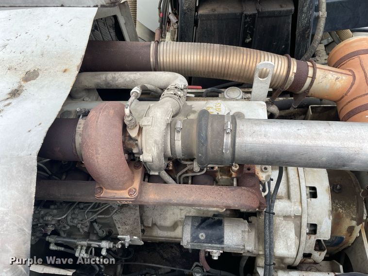 image for item MA9801 2002 Sterling L7500  sewer jetter truck