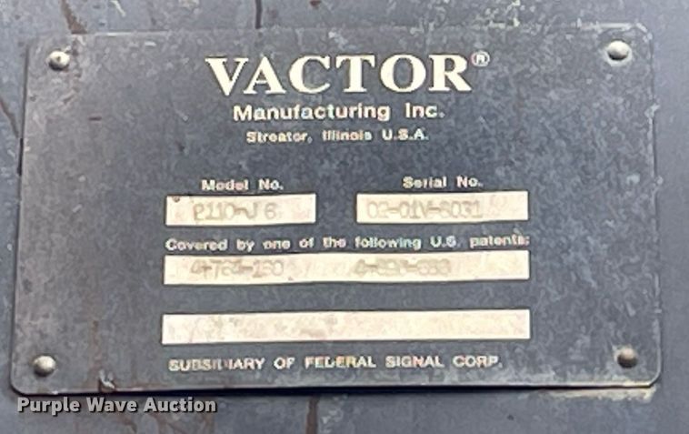 image for item MA9801 2002 Sterling L7500  sewer jetter truck