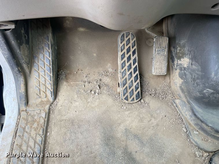 image for item MA9801 2002 Sterling L7500  sewer jetter truck