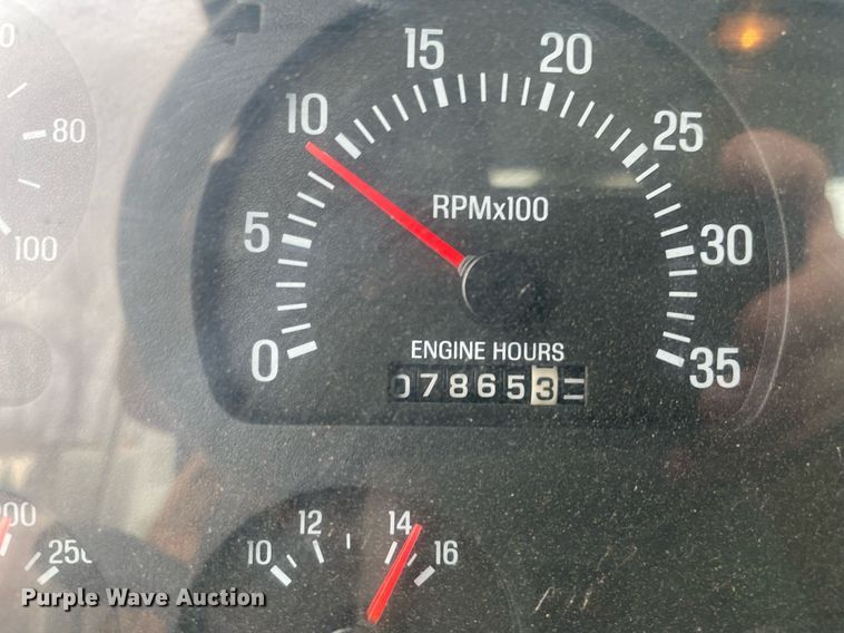 image for item MA9801 2002 Sterling L7500  sewer jetter truck