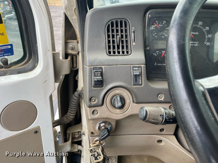 image for item MA9801 2002 Sterling L7500  sewer jetter truck