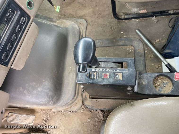 image for item MA9801 2002 Sterling L7500  sewer jetter truck